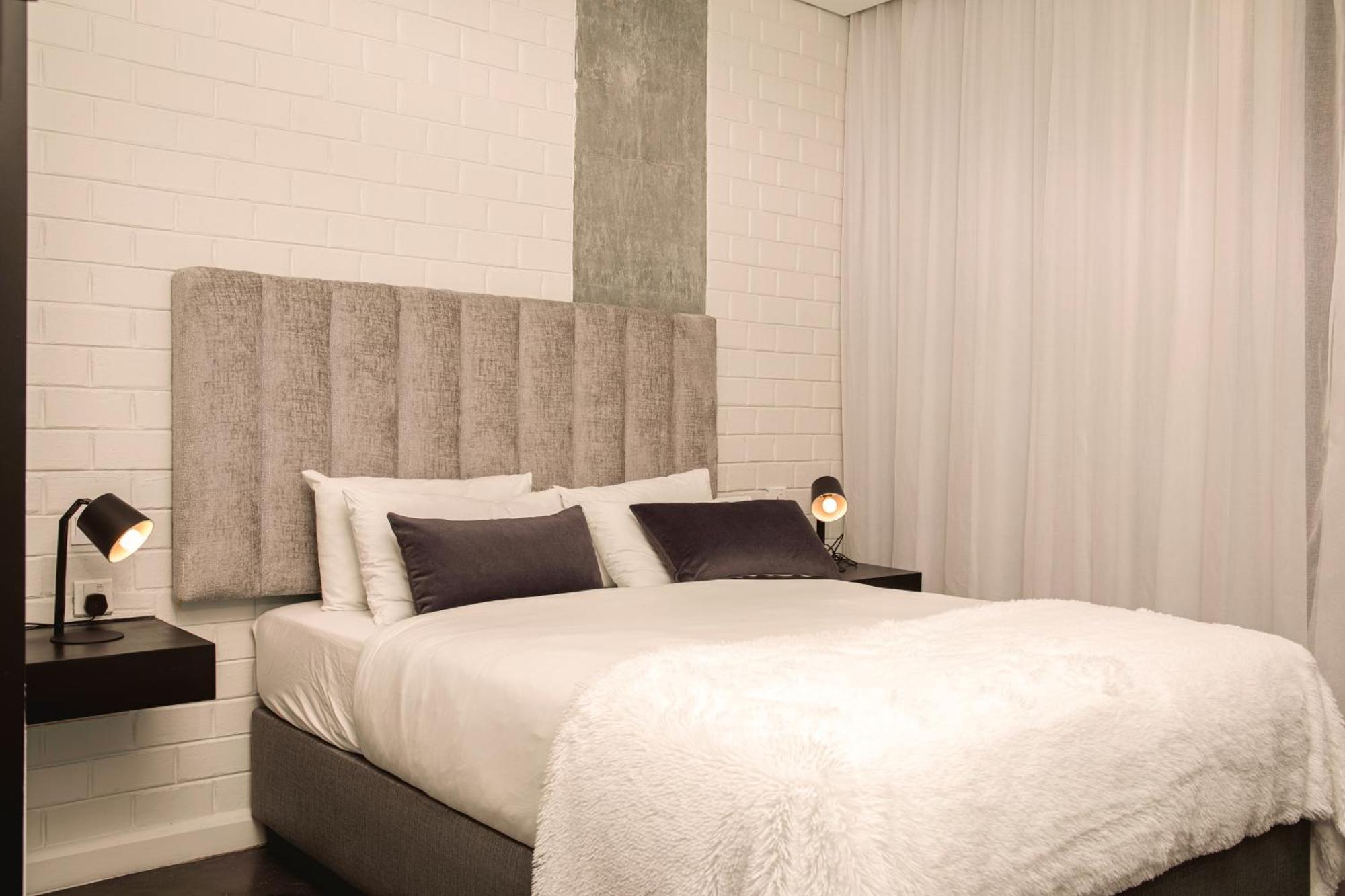 The Urban Hotel Lusaka Bagian luar foto